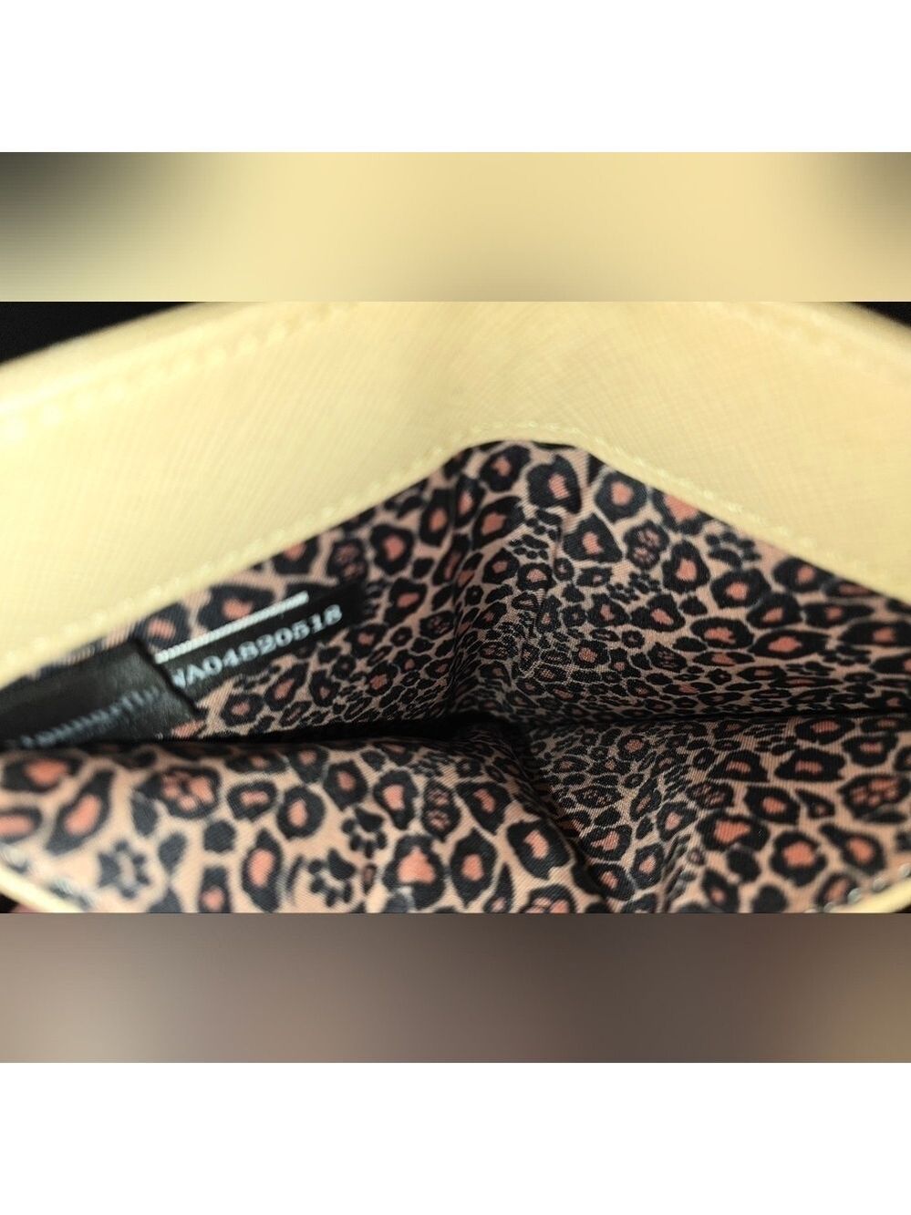Loungefly ❤️ Logo Cat Face Wallet - Picture 6 of 13